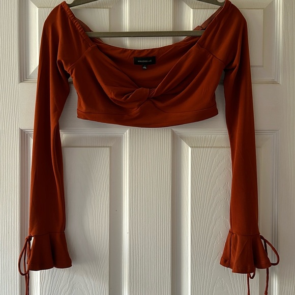 Majorelle Twist Crop Top Brick Red SM - Picture 3 of 9